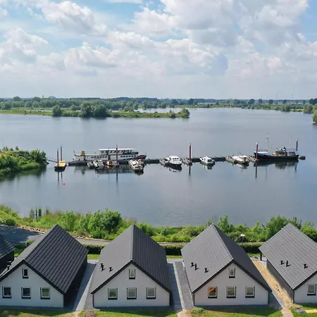 Ferienhaus In With Kitchen Kerkdriel