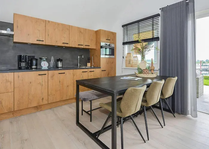 בית נופש In With Kitchen Kerkdriel